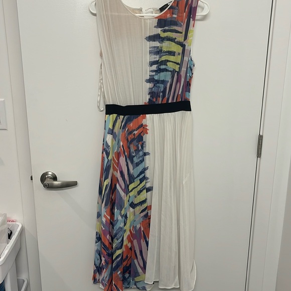 BCBGMaxAzria Dresses & Skirts - Bcbg sheer top pleated Multi-Color dress size M